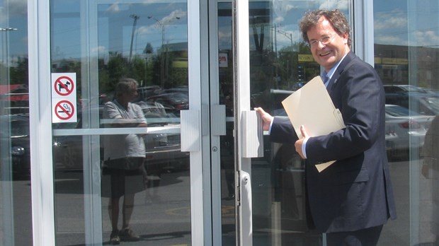 Bertrand St-Arnaud, premier candidat officiel dans Chambly
